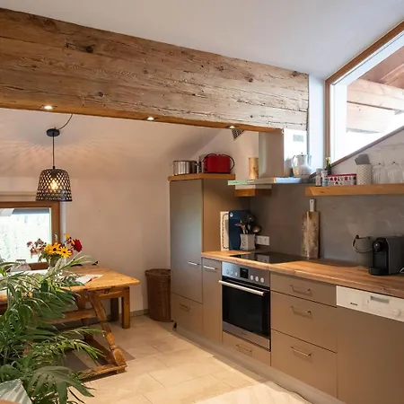 Yogahof Kitzbuehel - Boutique Alpine Hideaway Appartement *