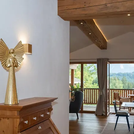 Yogahof Kitzbuehel - Boutique Alpine Hideaway *