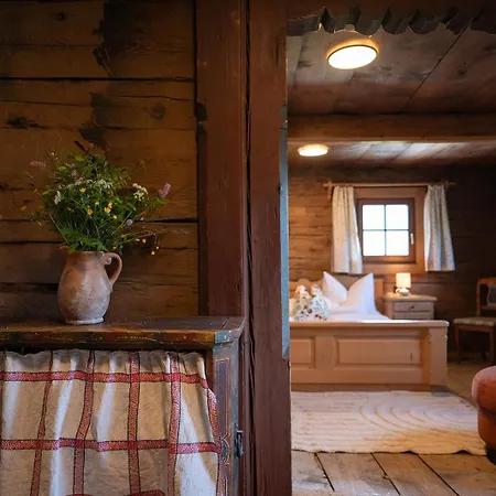Yogahof - Boutique Alpine Hideaway * 키츠부헬