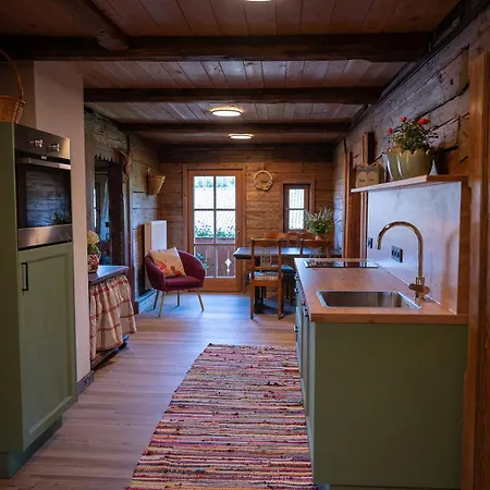 アパート Yogahof Kitzbuehel - Boutique Alpine Hideaway