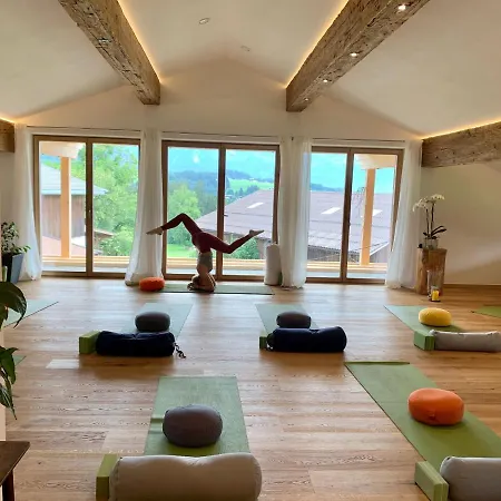 Mountain Vista - Bio Yoga Hof * Kitzbuhel
